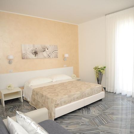Casa Alfieri"Rooms And Apartments" Porto Cesareo Extérieur photo