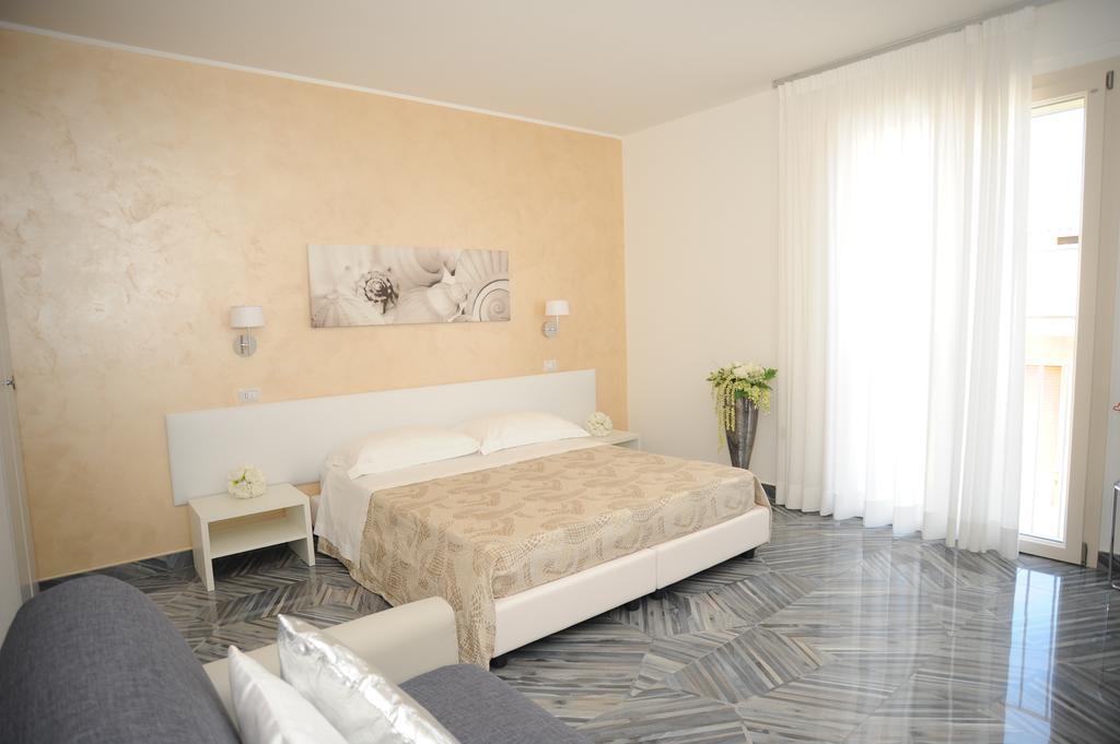 Casa Alfieri"Rooms And Apartments" Porto Cesareo Extérieur photo